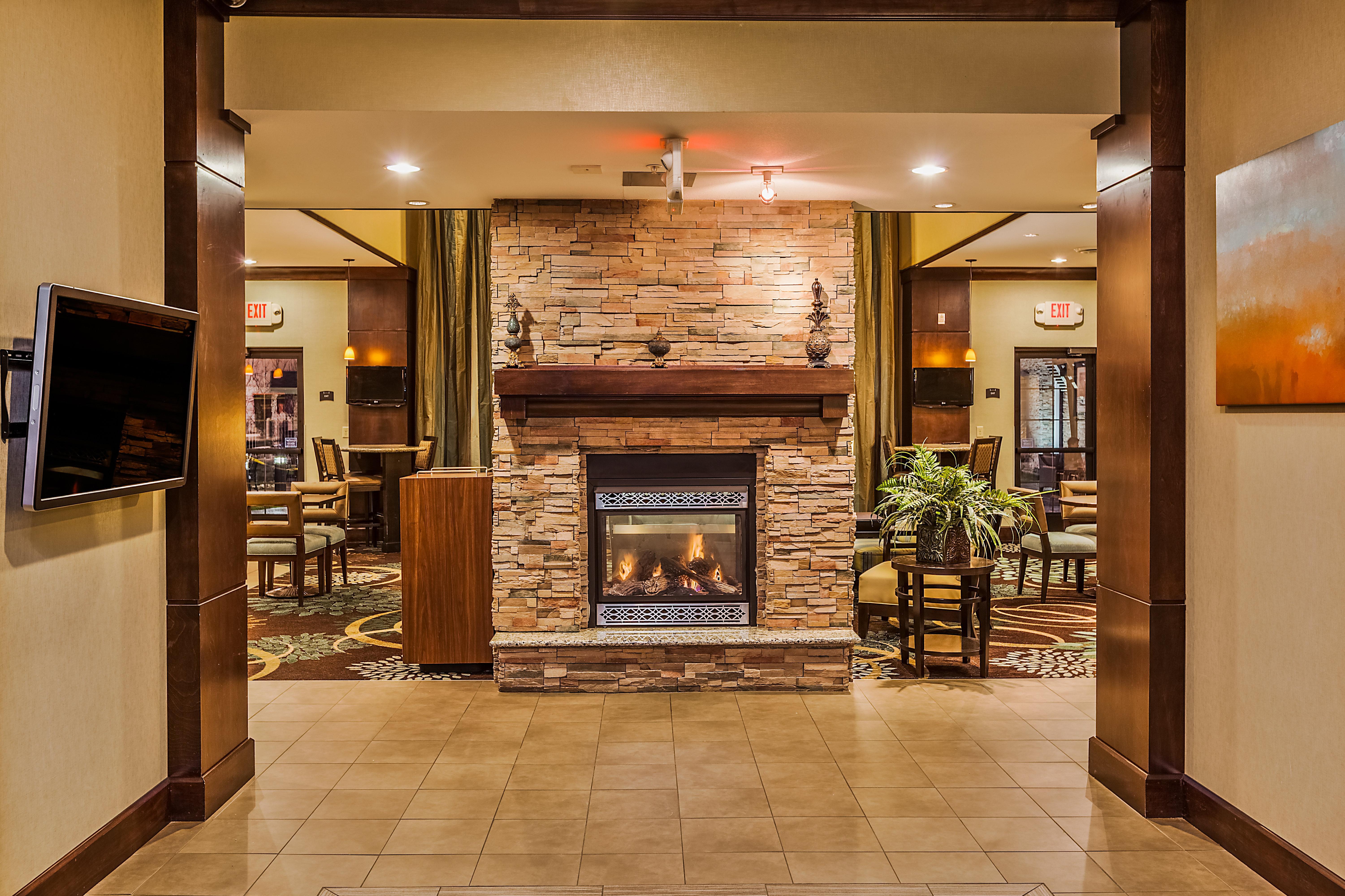 Staybridge Suites Bismarck By Ihg Εξωτερικό φωτογραφία