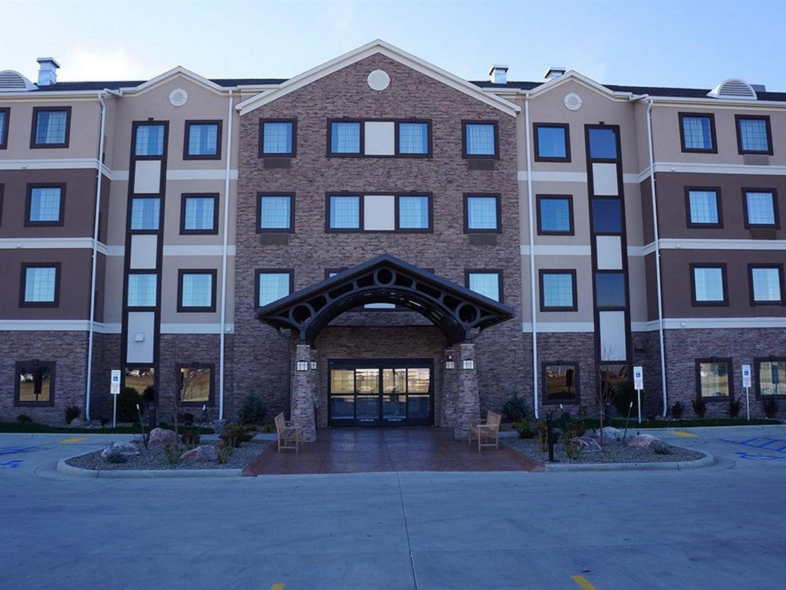 Staybridge Suites Bismarck By Ihg Εξωτερικό φωτογραφία