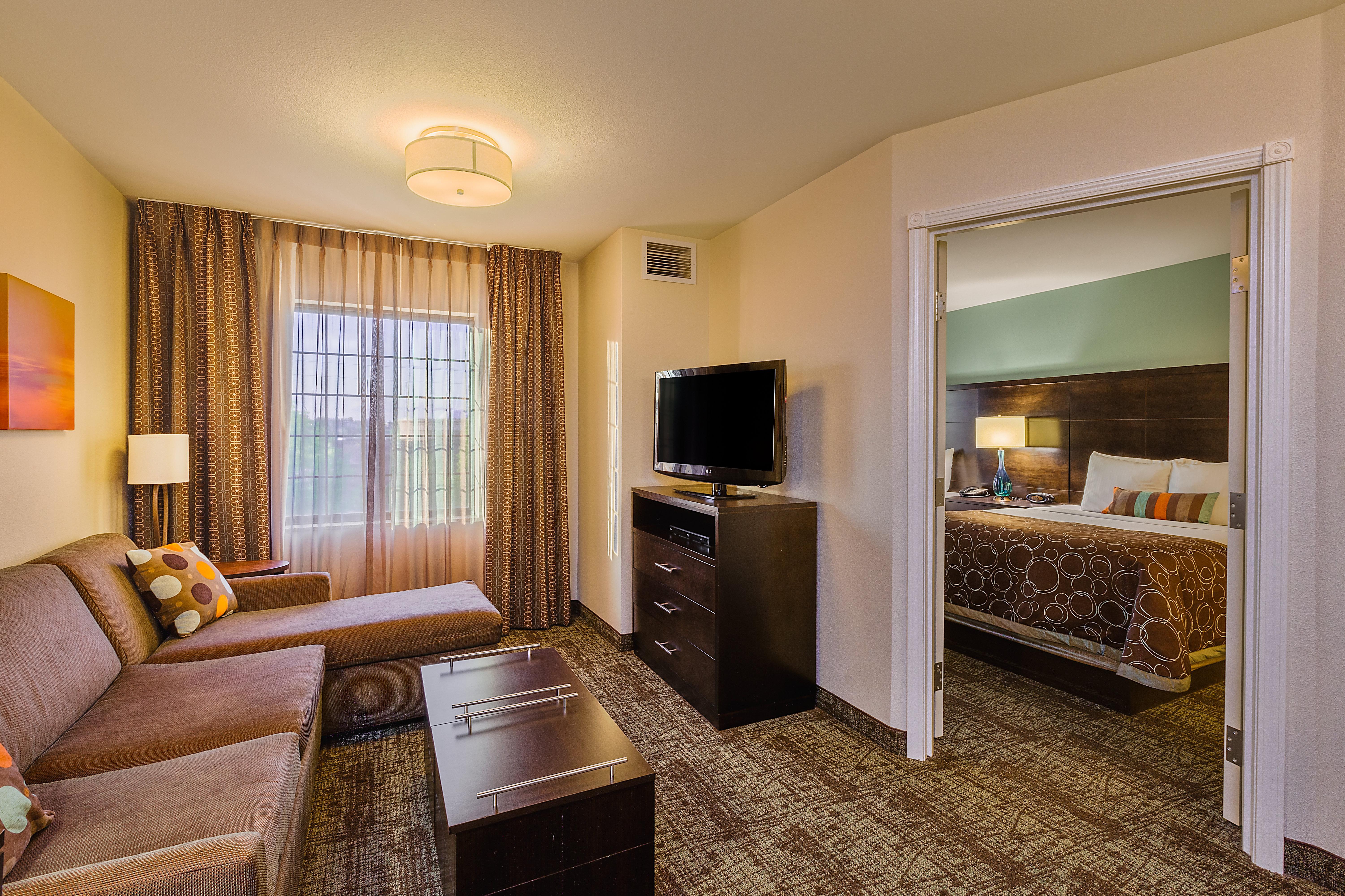 Staybridge Suites Bismarck By Ihg Εξωτερικό φωτογραφία