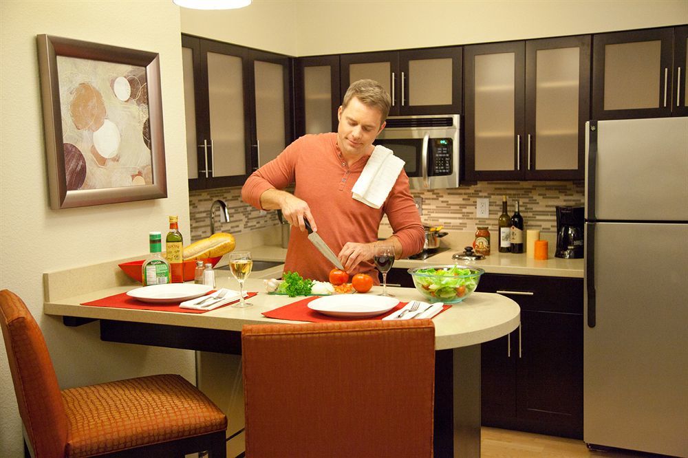 Staybridge Suites Bismarck By Ihg Εξωτερικό φωτογραφία